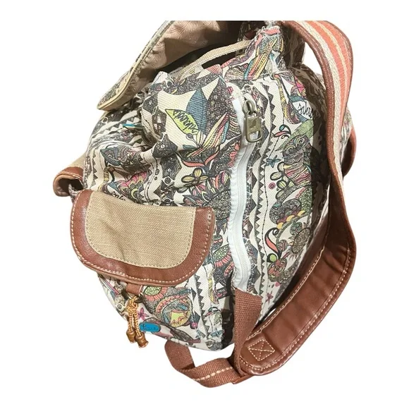 Sakroots Backpack Artist
Circle Drawstring Flap Floral
Canvas Boho Desert Owl - Picture 4 of 4